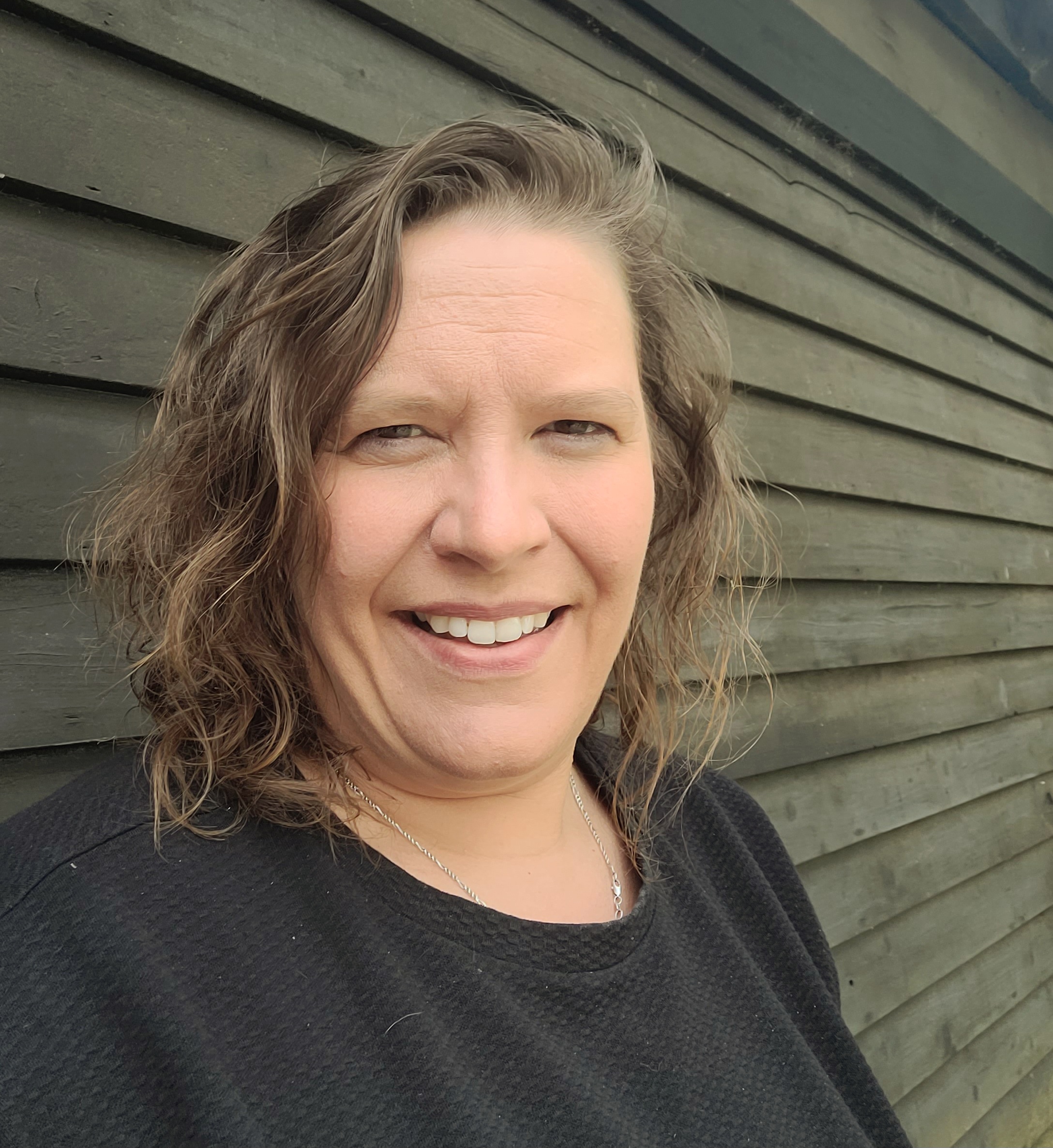 Linda, Eigenaar, Floral Artist, Afscheidsbloemen Specialist